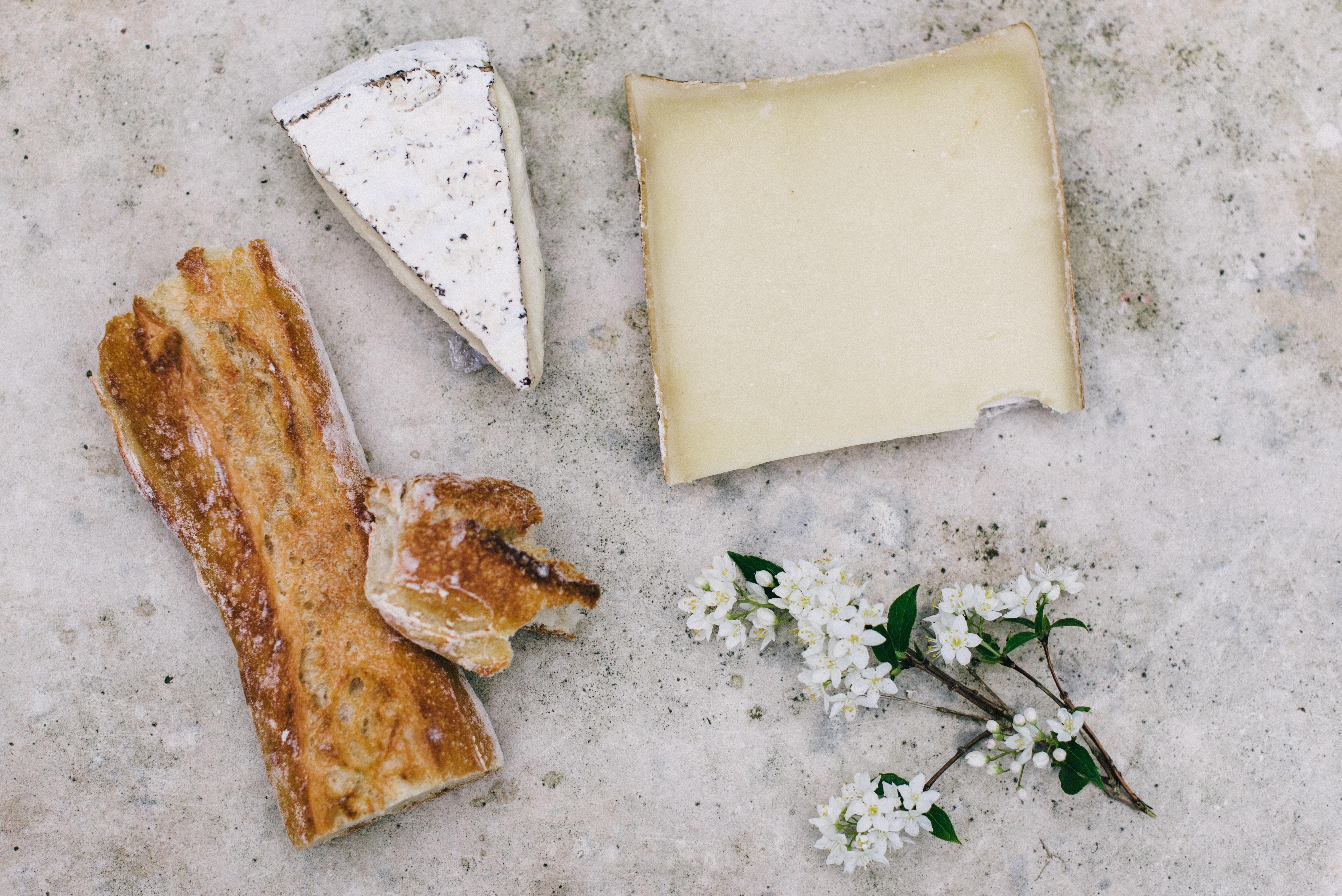 The Foreigner's Guide to French Cheese Etiquette – Am I French Yet?